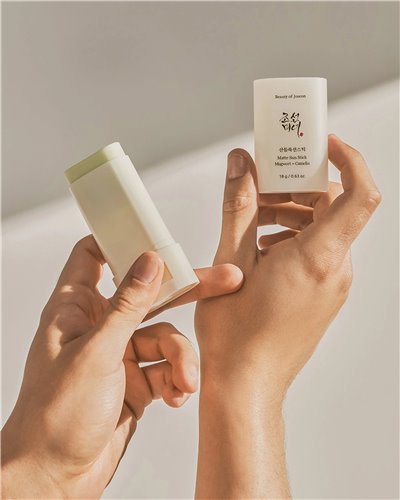 Beauty of Joseon
Matte Sun Stick Mugwort & Camelia SPF 50 PA++++ – Ματ Αντιηλιακό στικ με αρτεμισια